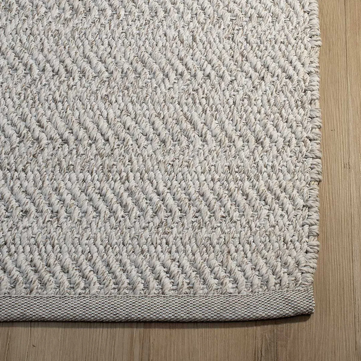Ascot Rug (Ivory)