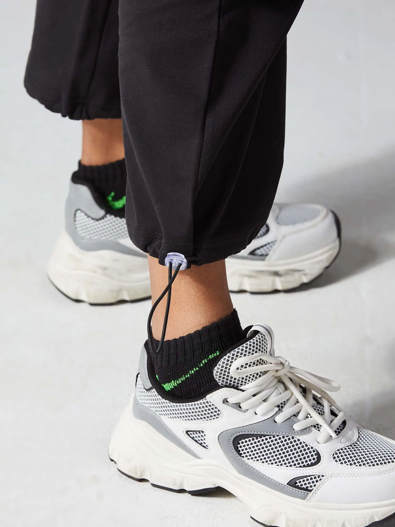 Black Offgrid Cargos