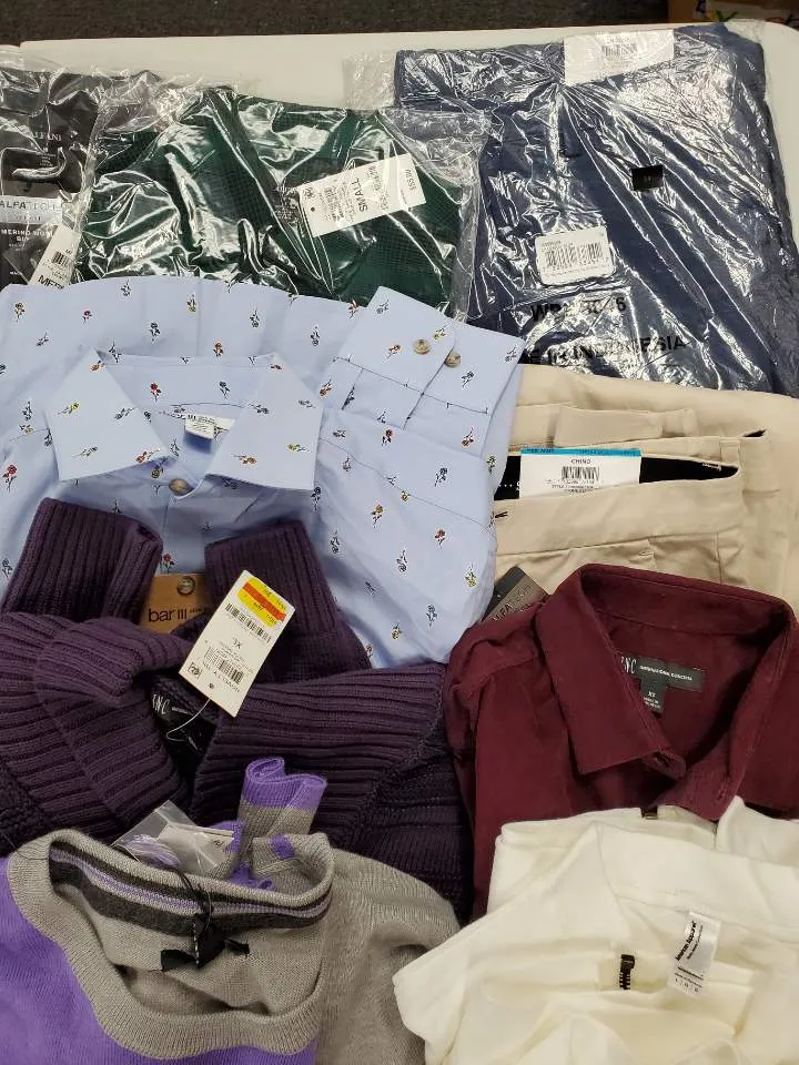 Men's Clothing Wholesale Lot Tommy Hilfiger, NIKE, Polo Ralph Luaren, LEVIS, TASSO ELBA, CALVIN KLEIN, American Apparel, CLUM ROOM, INC and more, 23 Units, Shelf Pulls, MSRP $1,479.48