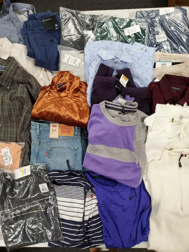 Men's Clothing Wholesale Lot Tommy Hilfiger, NIKE, Polo Ralph Luaren, LEVIS, TASSO ELBA, CALVIN KLEIN, American Apparel, CLUM ROOM, INC and more, 23 Units, Shelf Pulls, MSRP $1,479.48