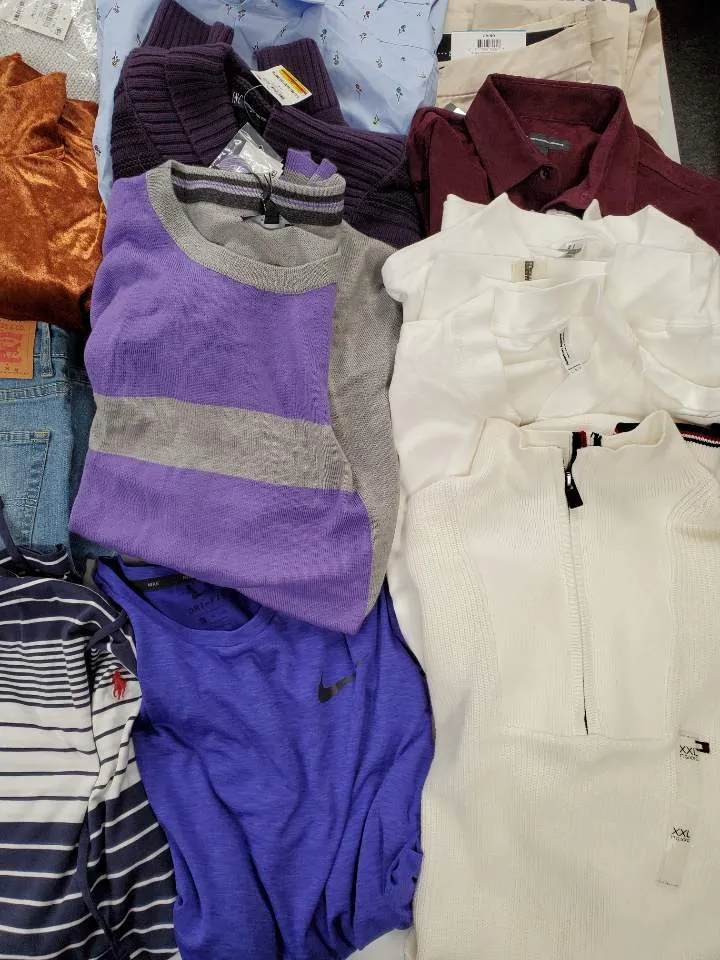 Men's Clothing Wholesale Lot Tommy Hilfiger, NIKE, Polo Ralph Luaren, LEVIS, TASSO ELBA, CALVIN KLEIN, American Apparel, CLUM ROOM, INC and more, 23 Units, Shelf Pulls, MSRP $1,479.48